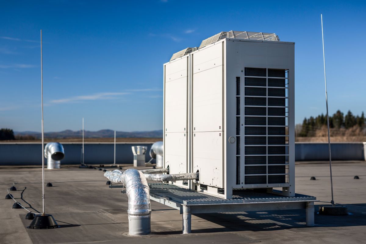 Commercial hvac unit on roof